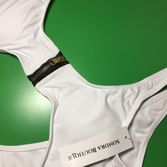 Sexy white zipper cut out one piece swimsuit - Picture 4 of 5